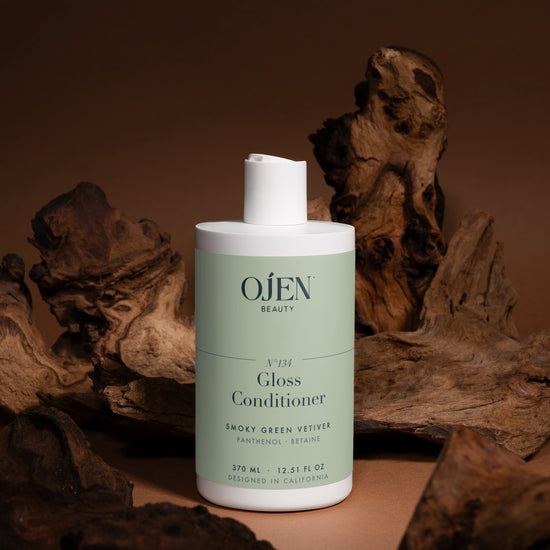 Ojen® N°134 Gloss Conditioner, Smoky Green Vetiver — in situ