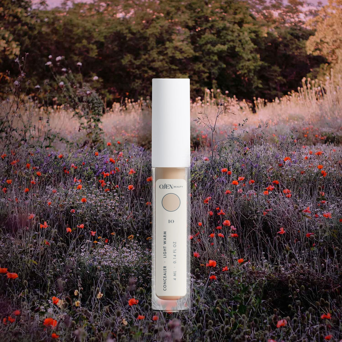 Ojen® N°82 Correcting Concealer, 10 Light Warm — lifestyle