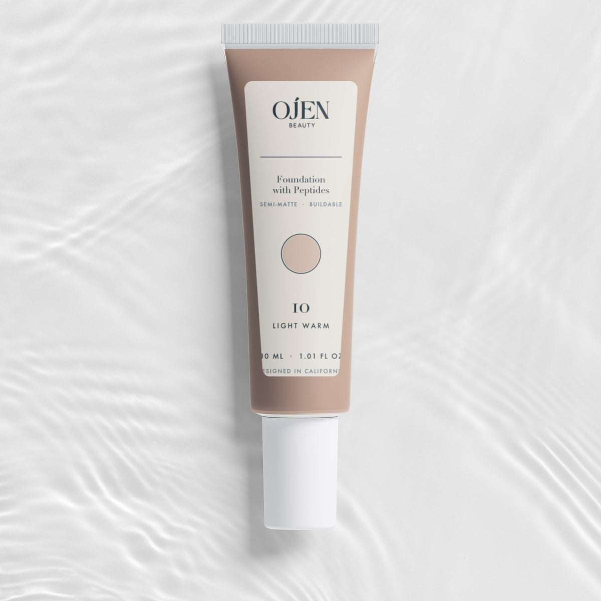 Ojen® N°90 Foundation with Peptides, 10 Light Warm — studio