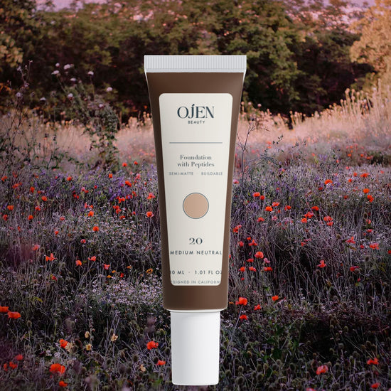 Ojen® N°92 Foundation with Peptides, 20 Medium Neutral — lifestyle