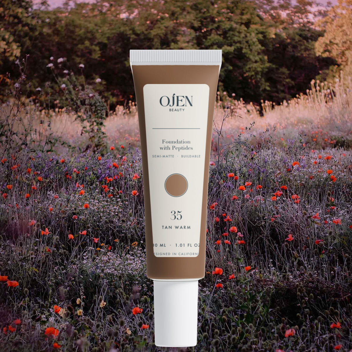 Ojen® N°94 Foundation with Peptides, 35 Tan Warm — lifestyle